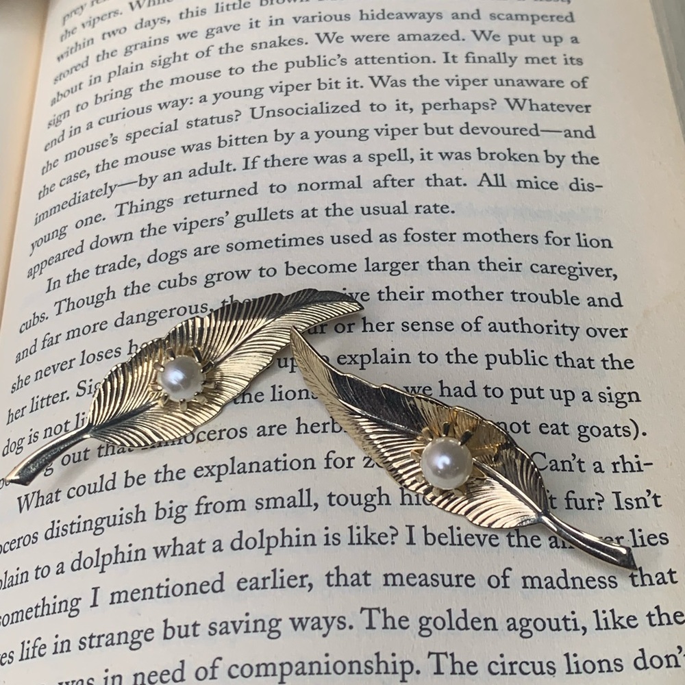 3 Elegant Gold and Silver Feather pin